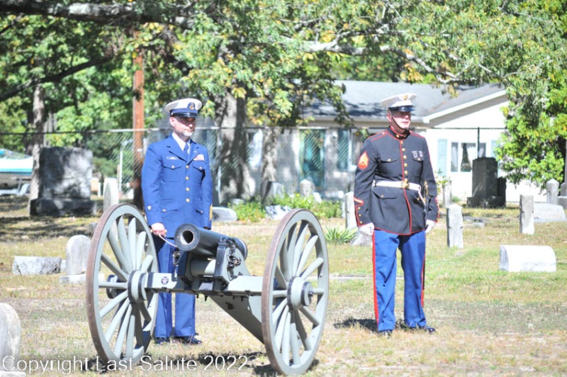 Last-Salute-military-funeral-honor-guard-8063