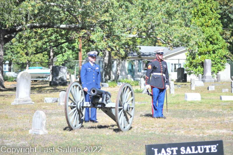 Last-Salute-military-funeral-honor-guard-8065