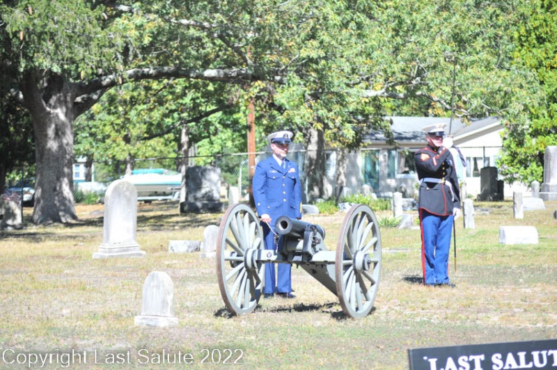 Last-Salute-military-funeral-honor-guard-8070
