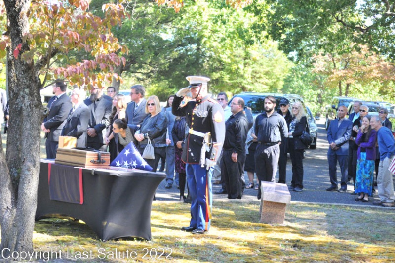 Last-Salute-military-funeral-honor-guard-8089