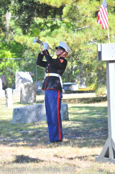 Last-Salute-military-funeral-honor-guard-8092