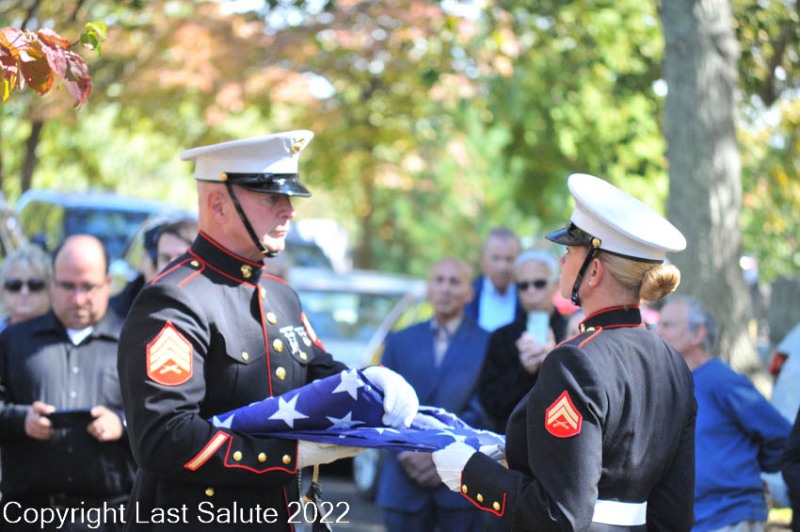 Last-Salute-military-funeral-honor-guard-8101