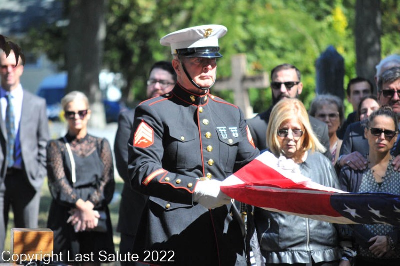Last-Salute-military-funeral-honor-guard-8106