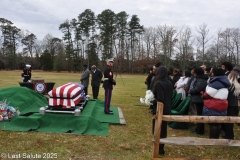 Last-Salute-military-funeral-guard-23