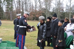 Last-Salute-military-funeral-guard-41