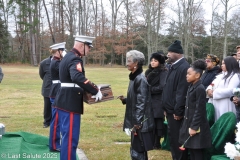 Last-Salute-military-funeral-guard-44