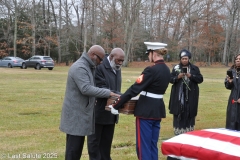 Last-Salute-military-funeral-guard-45