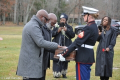 Last-Salute-military-funeral-guard-47