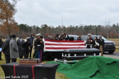 Last-Salute-military-funeral-guard-76