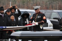 Last-Salute-military-funeral-guard-85
