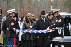 Last-Salute-military-funeral-guard-95