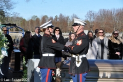 Last-Salute-military-funeral-guard-106