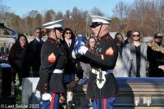 Last-Salute-military-funeral-guard-116