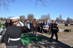 Last-Salute-military-funeral-guard-14