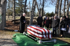 Last-Salute-military-funeral-guard-17