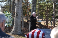 Last-Salute-military-funeral-guard-27