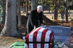 Last-Salute-military-funeral-guard-28