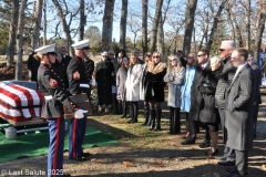 Last-Salute-military-funeral-guard-38