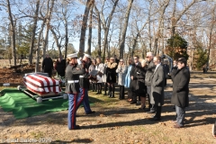 Last-Salute-military-funeral-guard-44