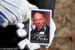 Last-Salute-military-funeral-guard-5