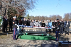 Last-Salute-military-funeral-guard-76