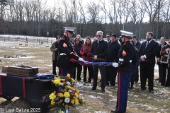 Last-Salute-military-funeral-guard-119