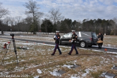 Last-Salute-military-funeral-guard-15