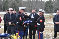 Last-Salute-military-funeral-guard-91