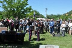 Last-Salute-military-funeral-guard-109