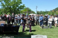 Last-Salute-military-funeral-guard-110