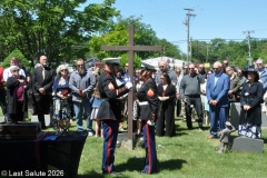 Last-Salute-military-funeral-guard-111