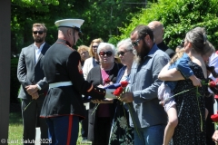 Last-Salute-military-funeral-guard-115