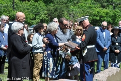 Last-Salute-military-funeral-guard-42