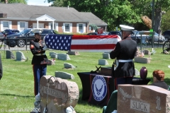Last-Salute-military-funeral-guard-77