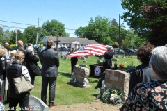 Last-Salute-military-funeral-guard-83