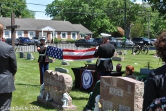 Last-Salute-military-funeral-guard-86