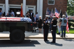 Last-Salute-military-funeral-guard-37