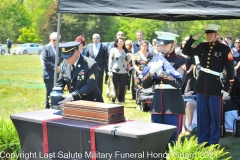 Last-Salute-Military-Funeral-Honor-Guard-12