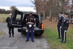 Last-Salute-military-funeral-guard-16