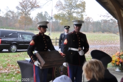Last-Salute-military-funeral-guard-35