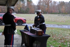 Last-Salute-military-funeral-guard-51