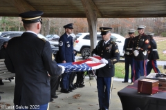 Last-Salute-military-funeral-guard-88