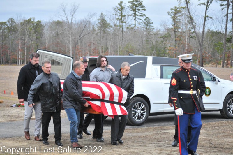 Last-Salute-military-funeral-honor-guard-15
