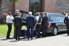 Last-Salute-military-funeral-guard-10