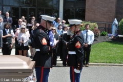 Last-Salute-military-funeral-guard-109