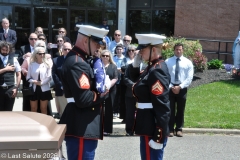 Last-Salute-military-funeral-guard-110