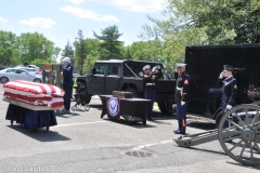 Last-Salute-military-funeral-guard-66