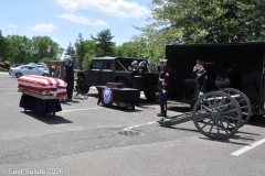 Last-Salute-military-funeral-guard-70