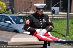 Last-Salute-military-funeral-guard-83