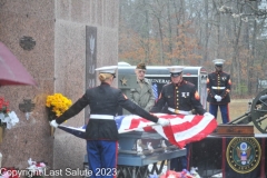 Last-Salute-military-funeral-honor-guard-80